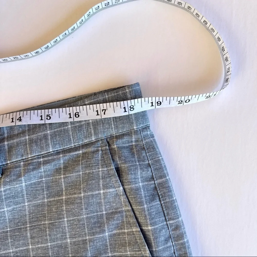 Nike Golf Dri Fit Plaid Gray Shorts 36